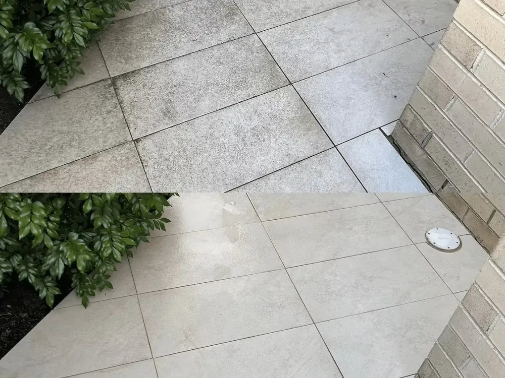 Driveway before and after pressure washing in Melbourne
